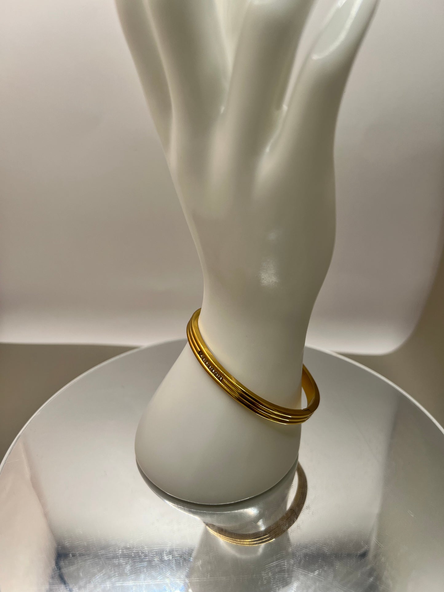 Yetty Stud Bangle