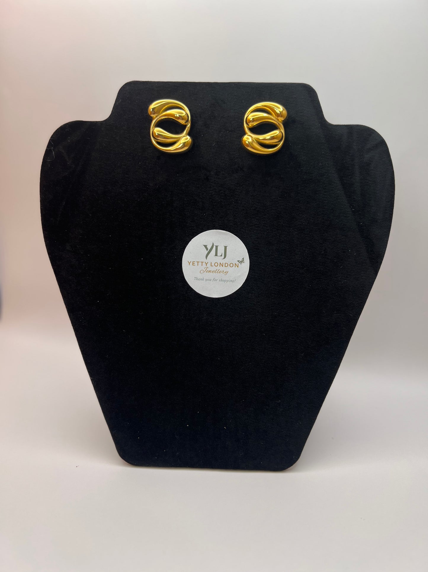 Yetty Bold Wave Earring
