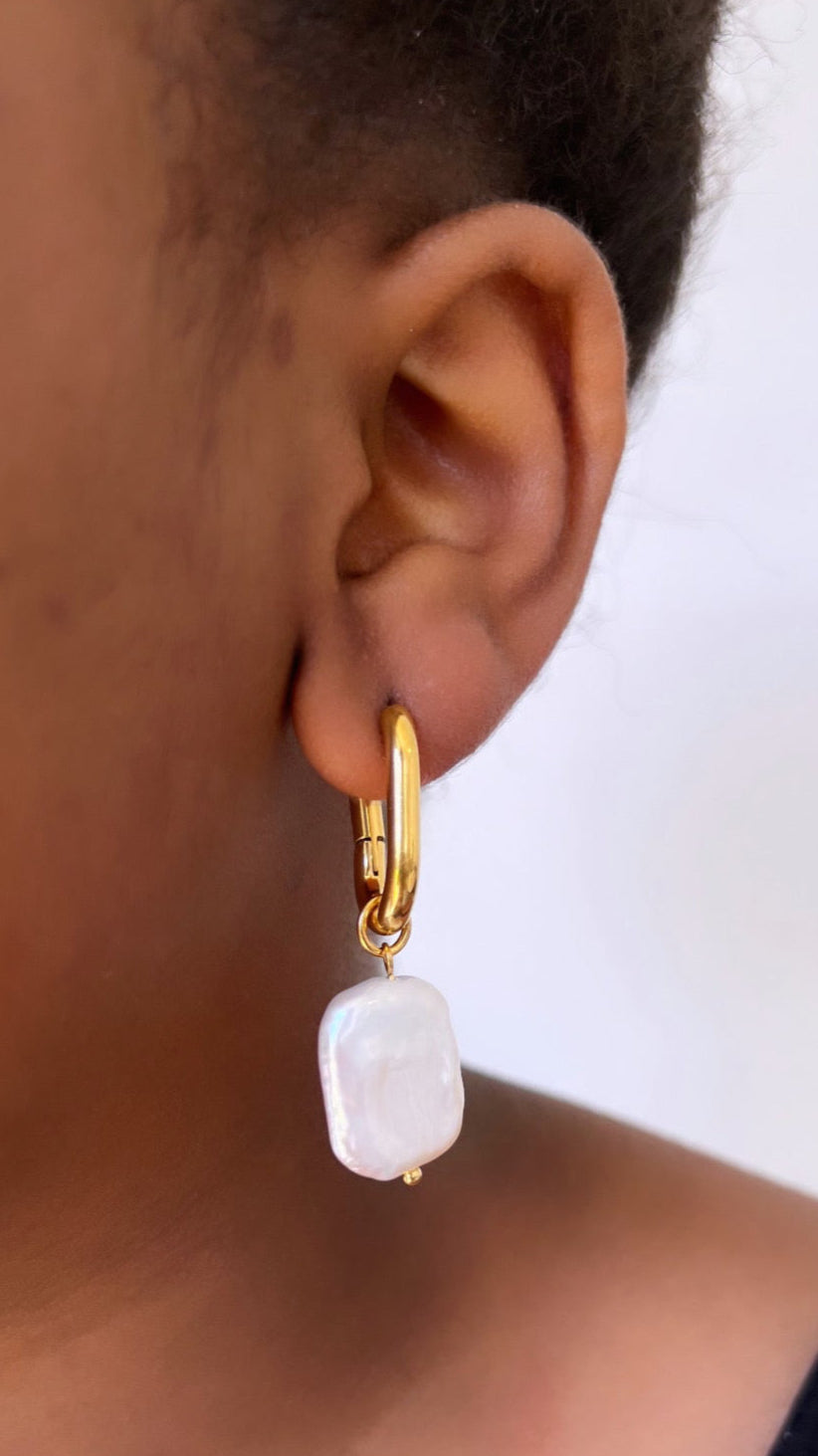 Yetty Pearl Hoop Earrings