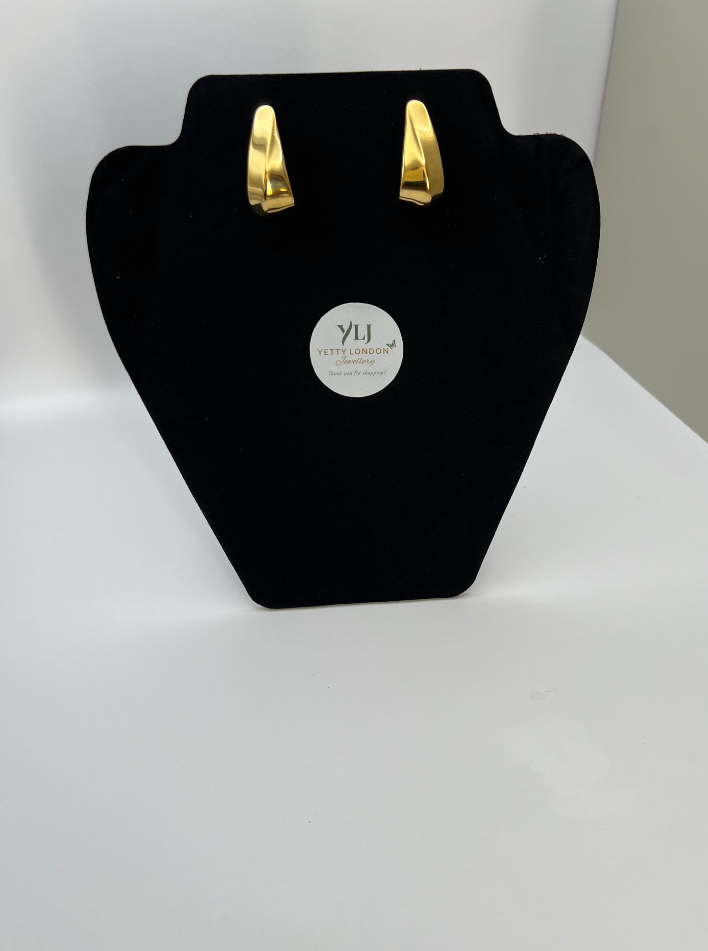 Yetty Sleek Drop Earrings.