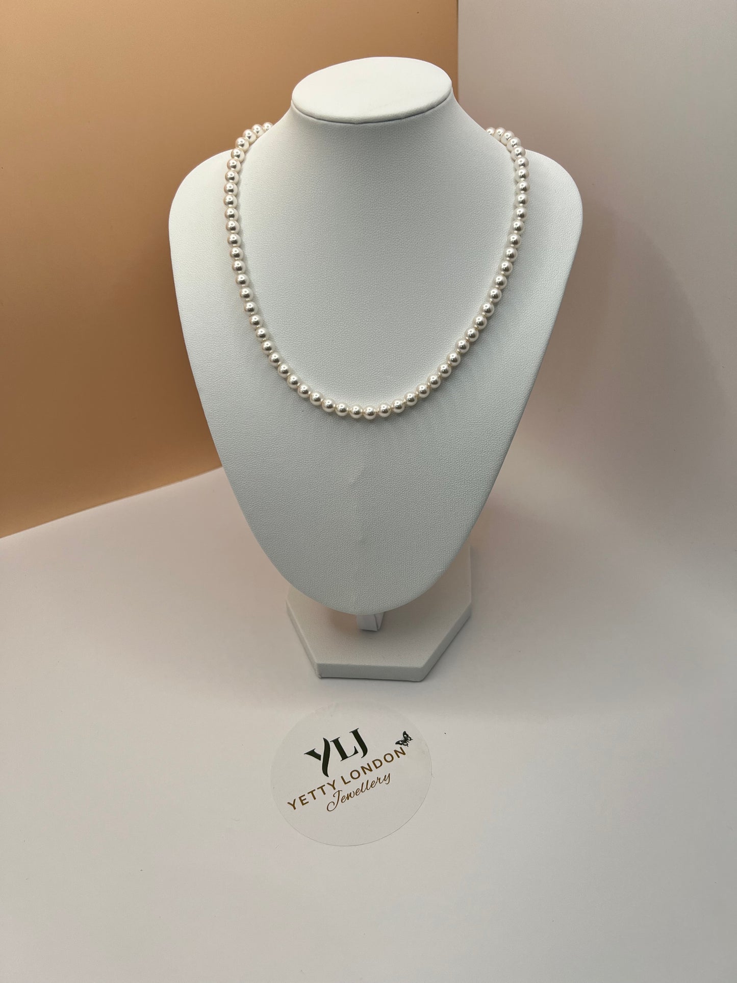 Yetty Beaded Pearl Necklace