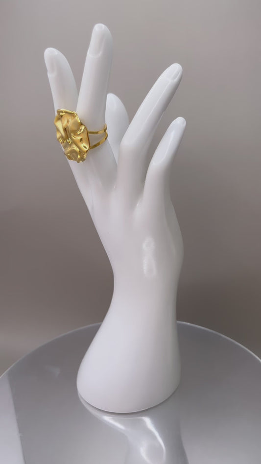Yetty Petal Ring